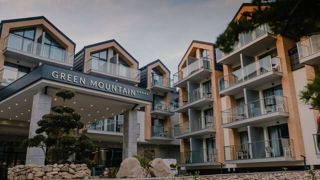 Отель Green Mountain 5* Hotel Карпач-8